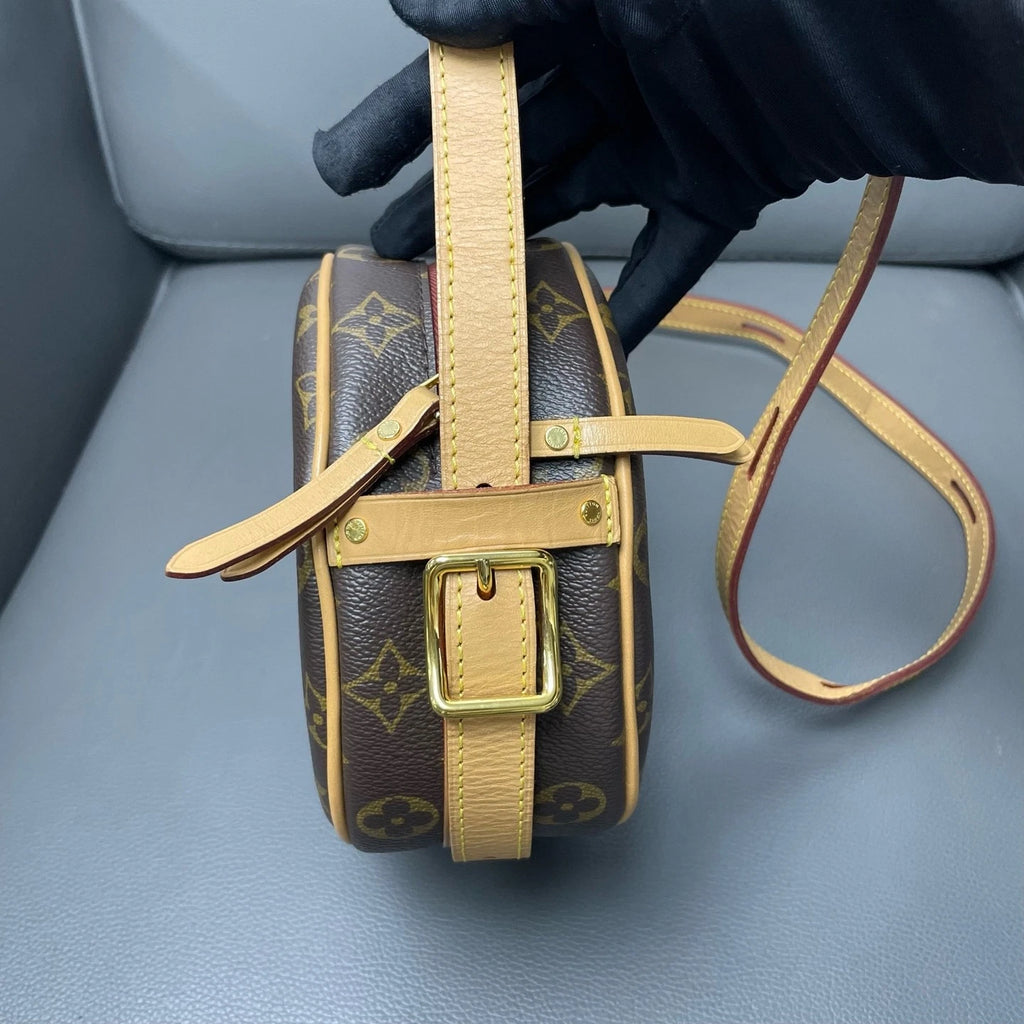 Louis Vuitton Monogram Canvas Round Shoulder Crossbody Handbag For Women