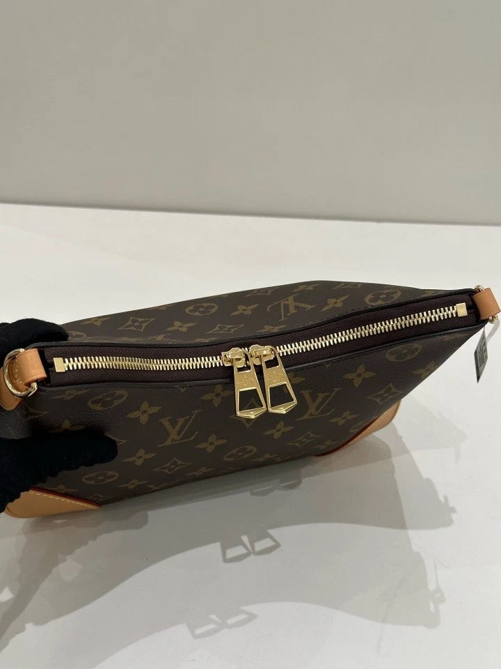 Authentic Louis Vuitton Chain Shoulder Bag For Women