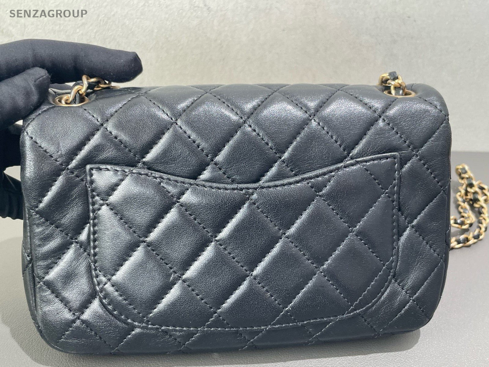 Chanel Classic Flap Mini Lambskin Chain Shoulder Bag Crossbody Black Gold Women