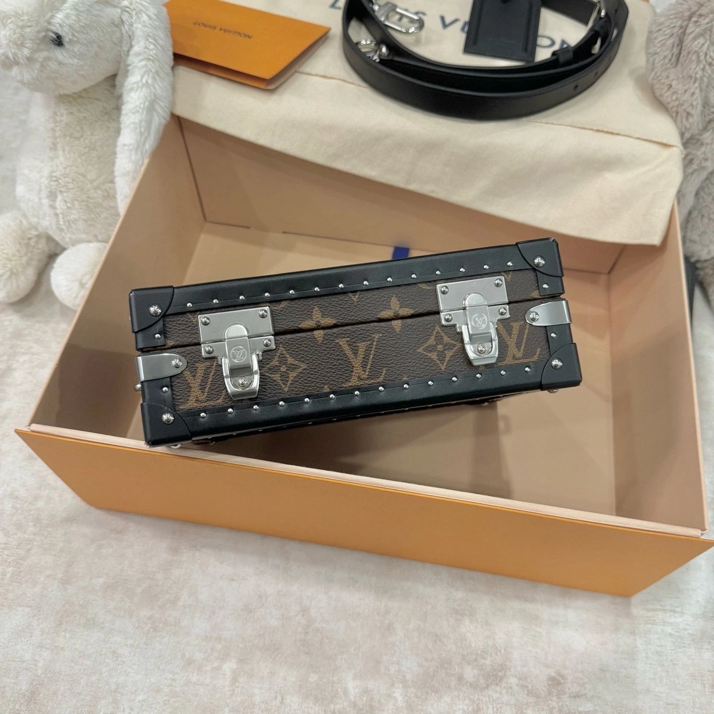 Louis Vuitton Monogram Black Edge Canvas Clutch Box For Women