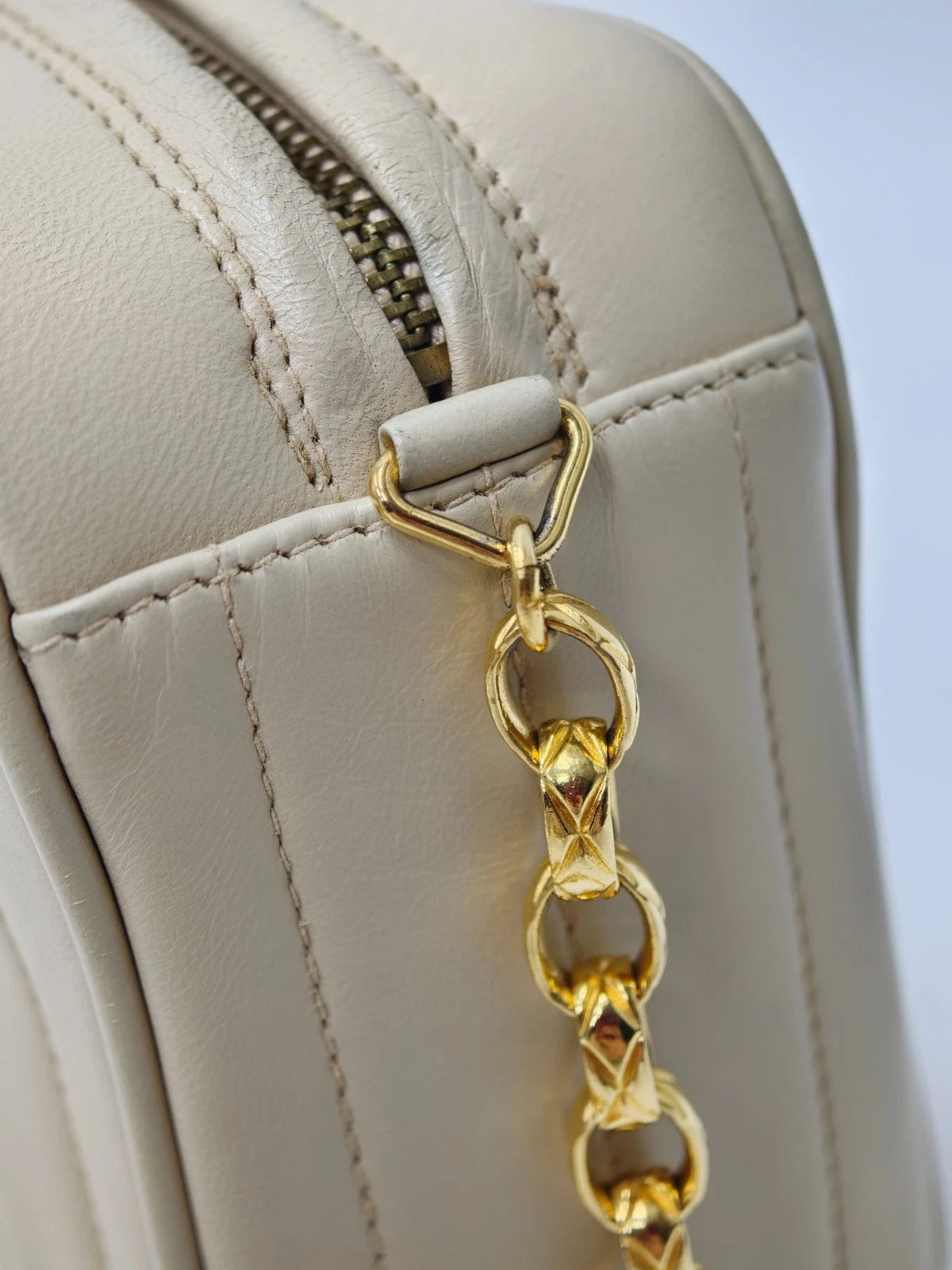 Chanel Vintage Tassel Camera Bag Chain Shoulder Bag Crossbody Ivory Gold Women