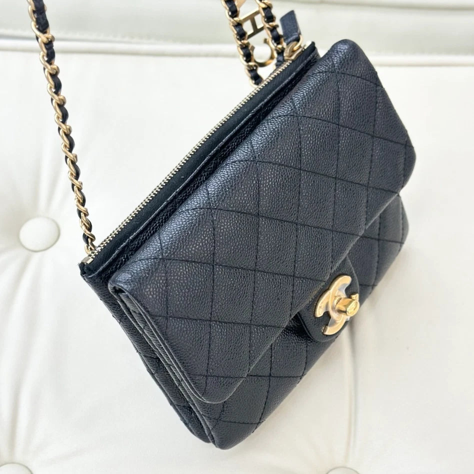 Chanel Diamond Calfskin Chain Crossbody Black Gold Women Classic S