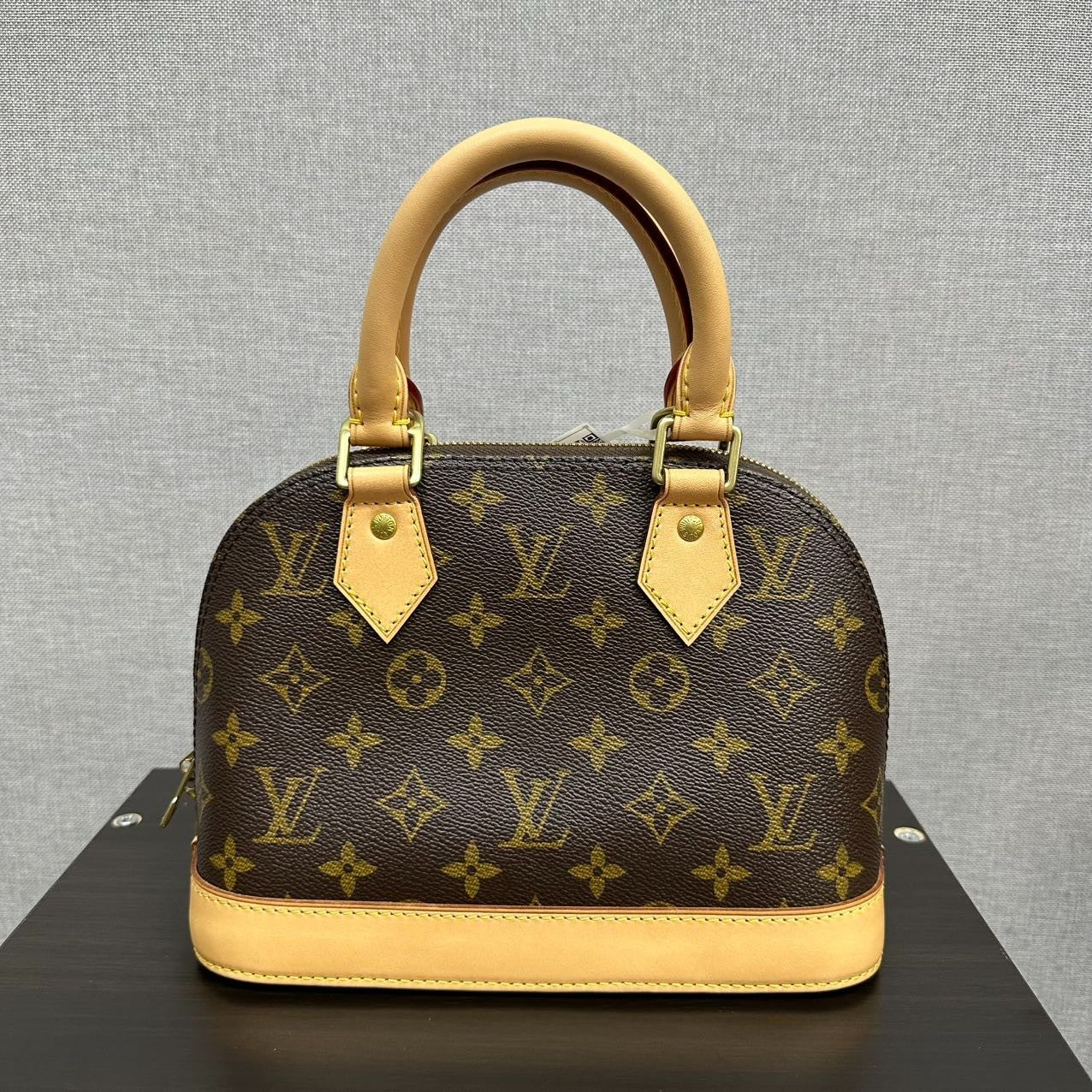 SJ0001 LV alma bb