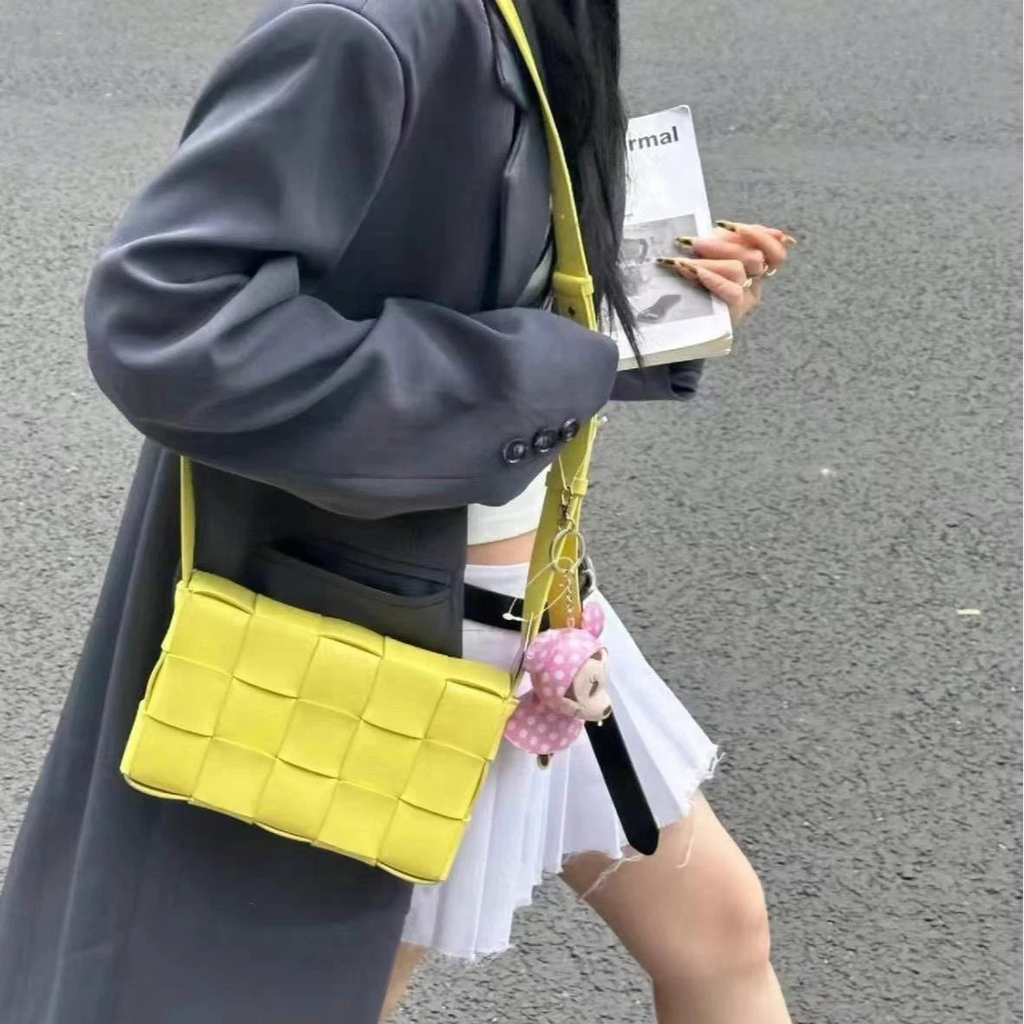 Excellent Bottega Veneta Cassette Calfskin 2Way Yellow Shoulder Bag Crossbody