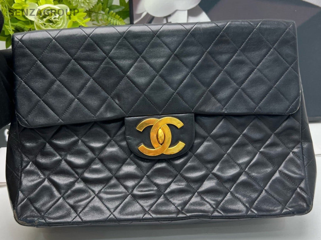 Chanel Vintage Diamond Pattern Chain Shoulder Bag Black Gold Women Classic