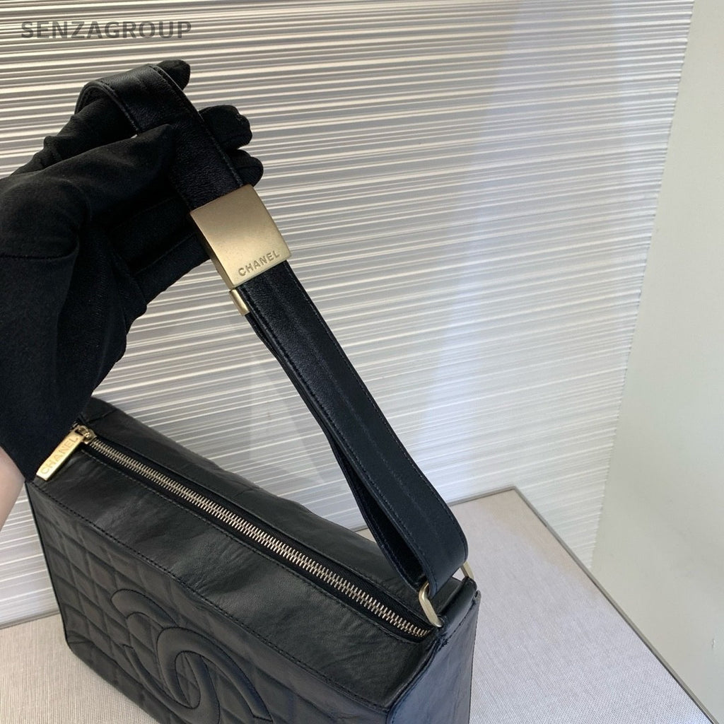 CHANEL Black Chocolate Bar Lambskin Shoulder bag