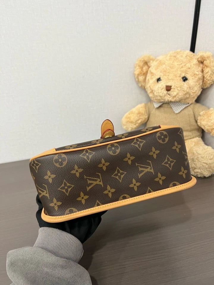 Louis Vuitton Canvas Monogram Baguette Shoulder Bag For Women