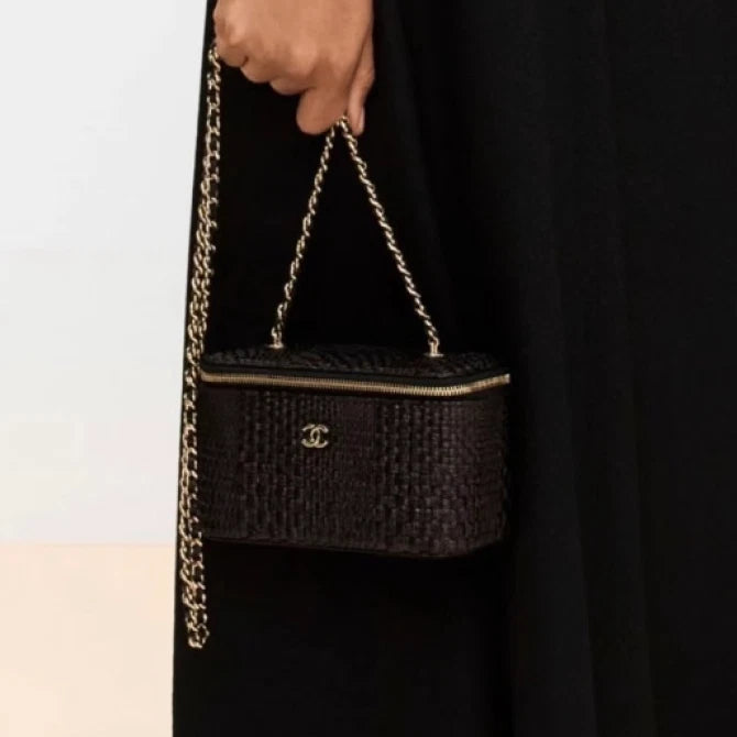 Chanel Vanity Case Chain Shoulder Crossbody Bag Black Gold Hardware Women S