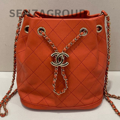 Chanel Quilted Drawstring Bucket Bag Red Gold Chain Shoulder Crossbody