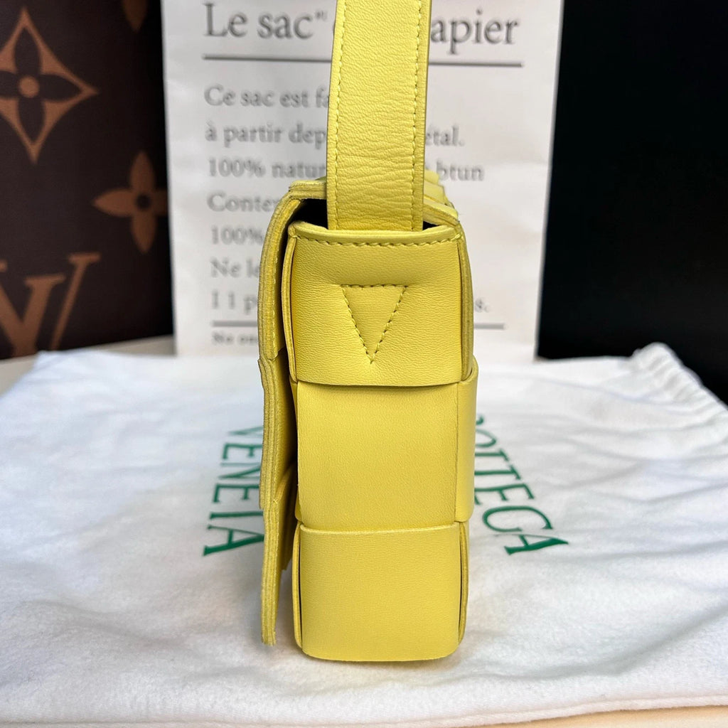 Excellent Bottega Veneta Cassette Calfskin 2Way Yellow Shoulder Bag Crossbody