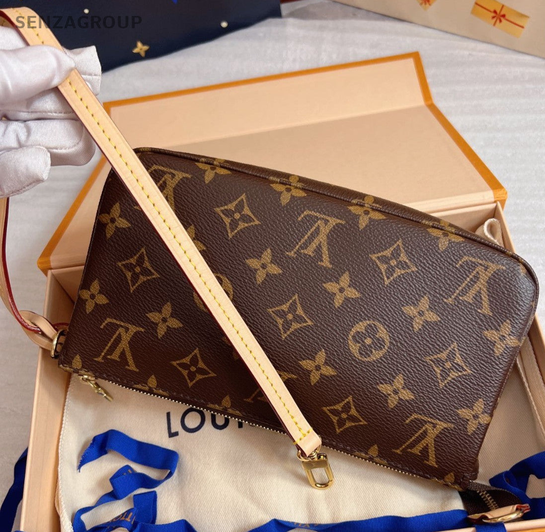 Louis Vuitton Pochette Accessories Monogram Shoulder Handbag Alomost Brand NEW