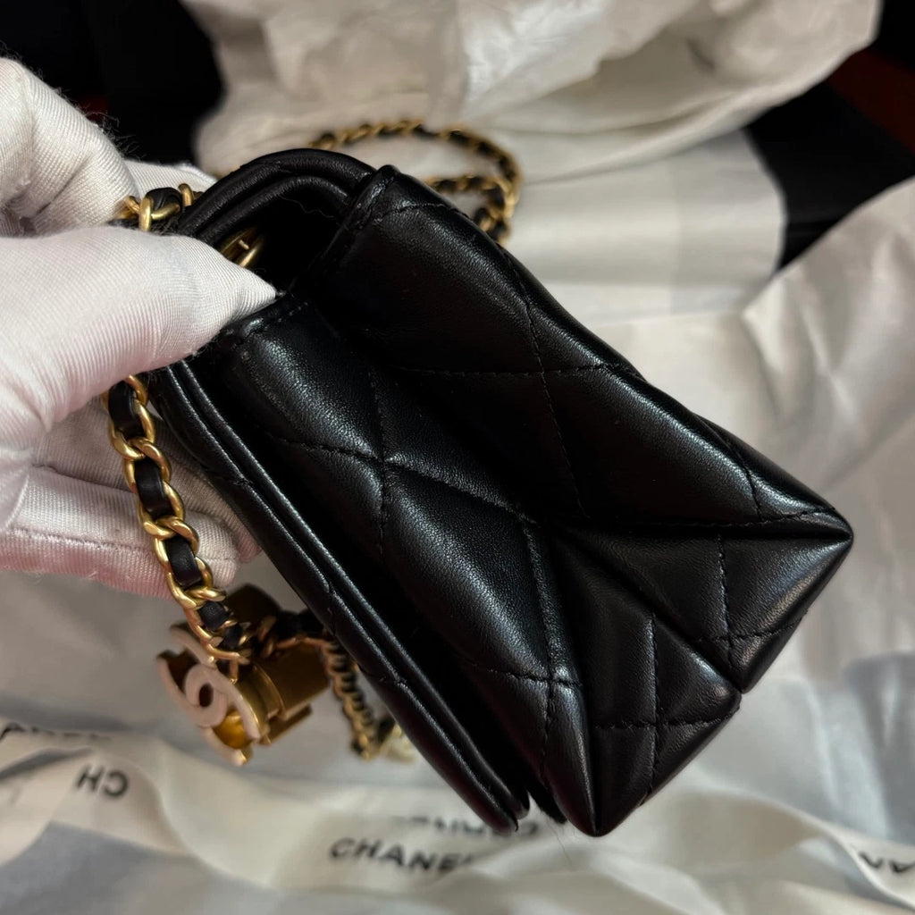 Chanel Lambskin Chain Shoulder Bag Crossbody Black Gold Diamond Excellent