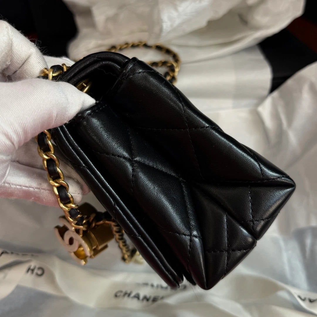 Chanel Lambskin Chain Shoulder Bag Crossbody Black Gold Diamond Excellent