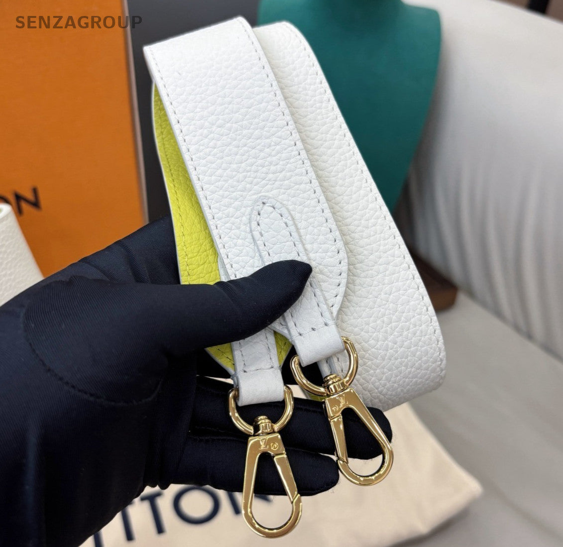 Louis Vuitton Capucines BB Top Handle Bag Crossbody White Gold Women Classic