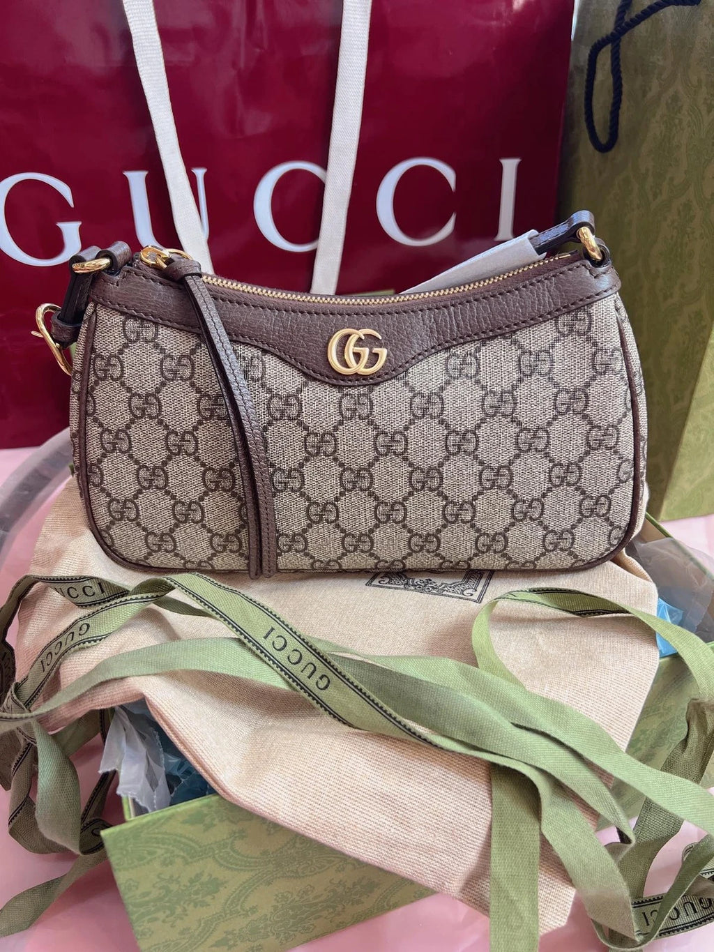 New Gucci GG Canvas Brown Shoulder Bag Gold Hardware