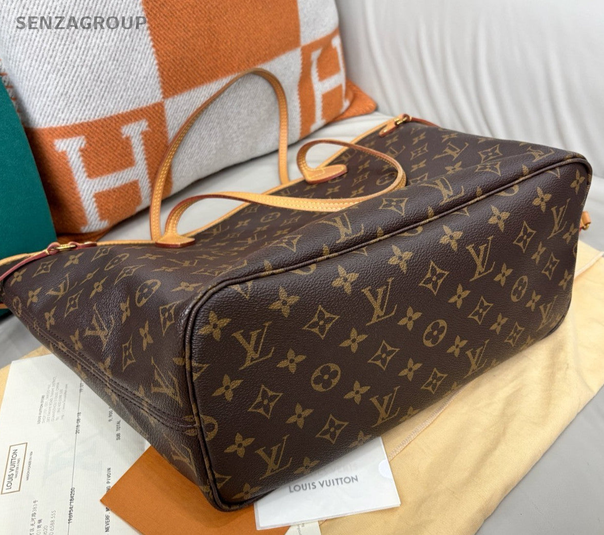 Louis Vuitton Neverfull MM Monogram Shoulder Bag Brown Red Gold Women Classic