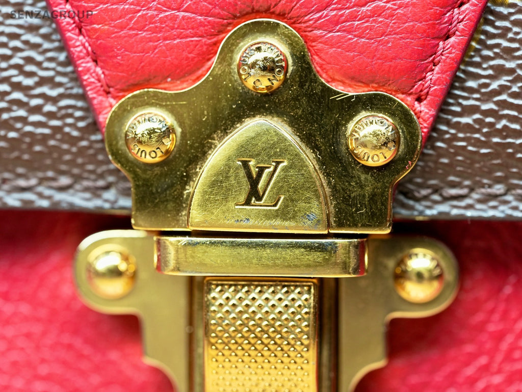 Louis Vuitton Monogram Victoire Red Canvas Shoulder bag Crossbody