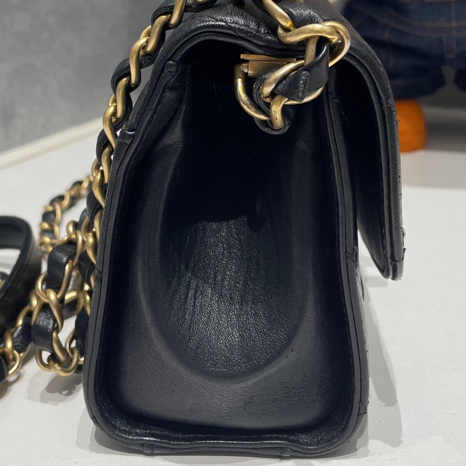Chanel 21S Quilted Chain Shoulder Crossbody Bag - Classic Women's Fashion