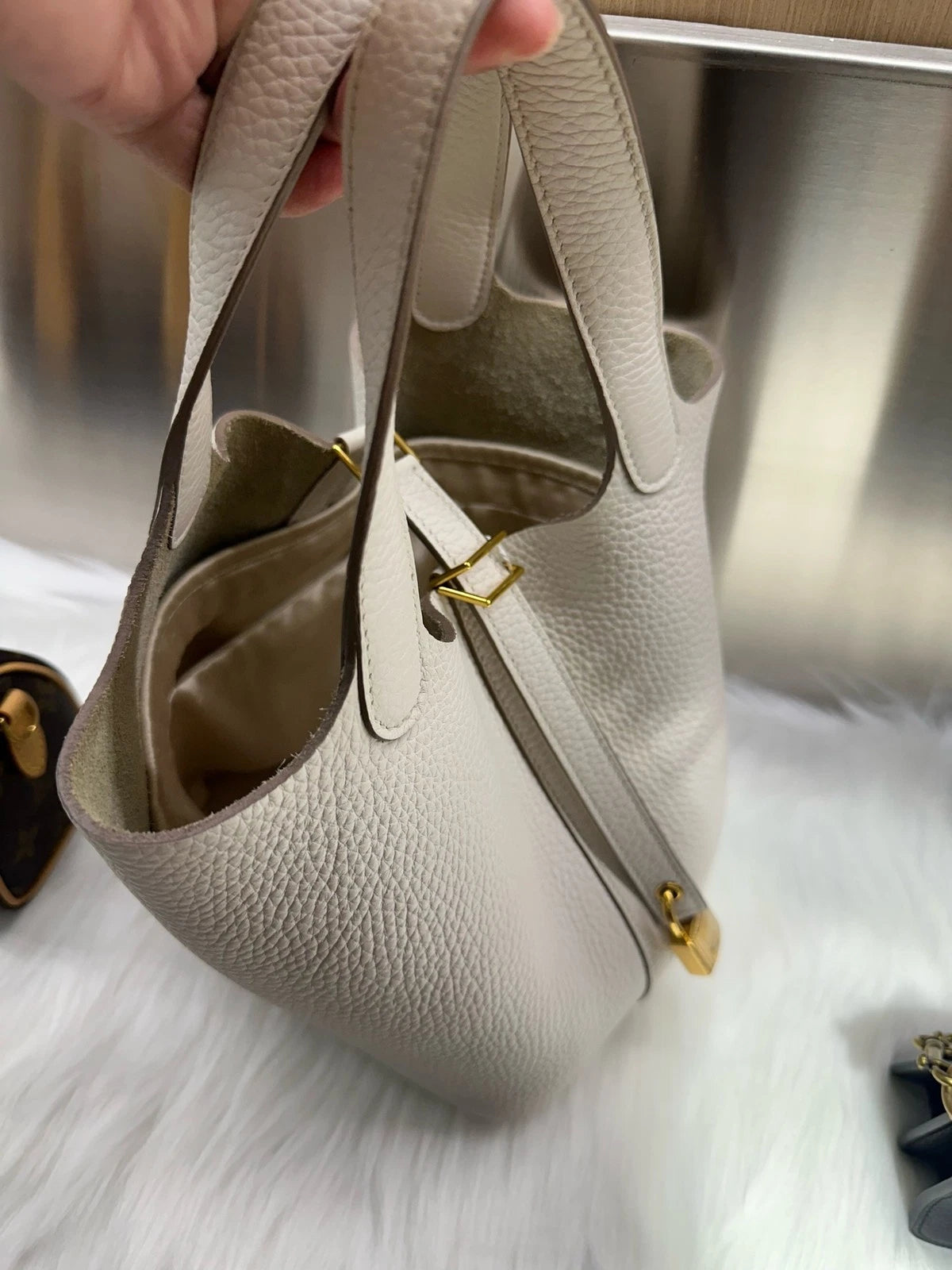 Hermes Stamp Pre-owned Bucket Handbag For Women