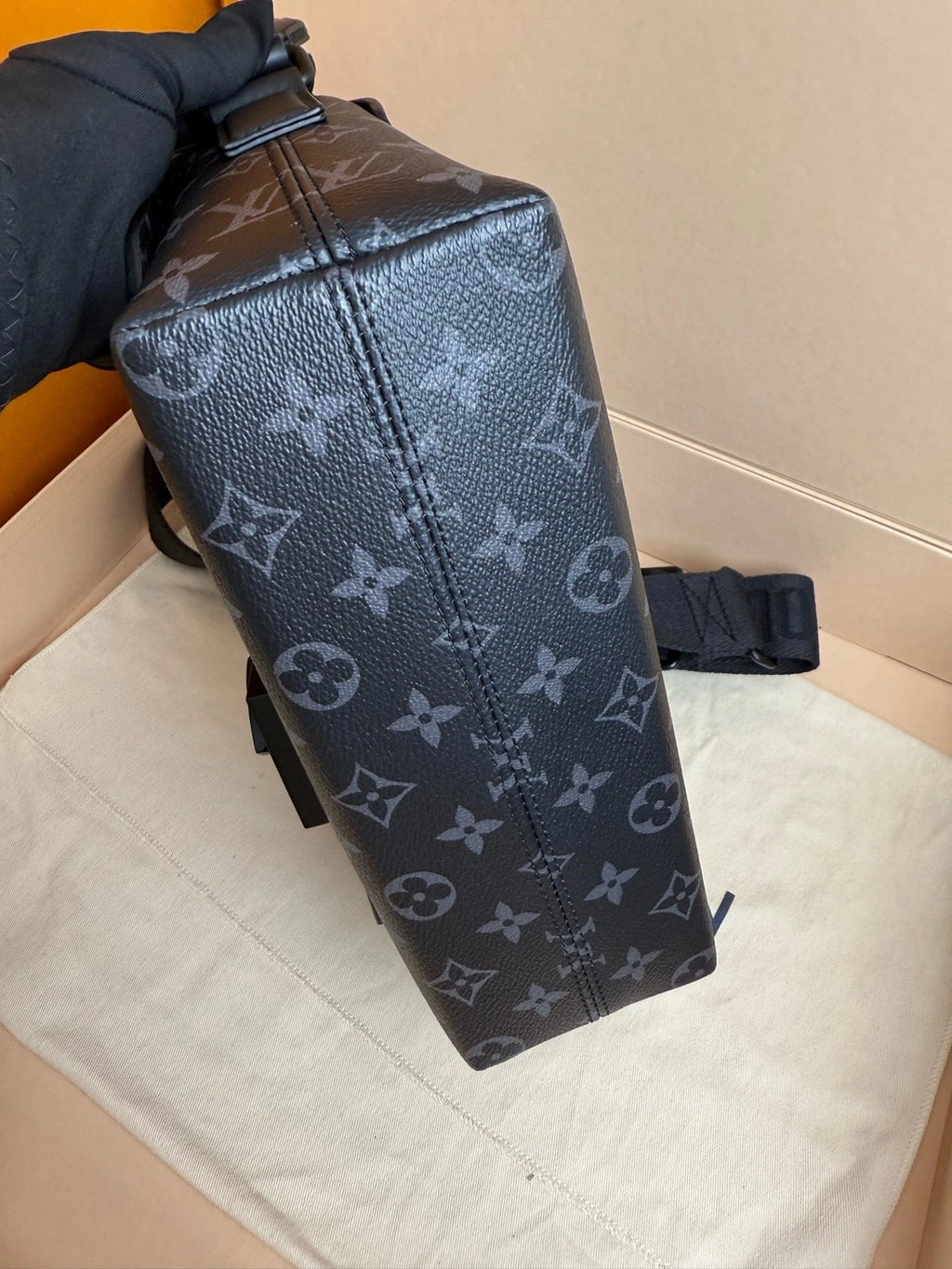 Louis Vuitton Black Canvas Crossbody Messenger Bag For Women