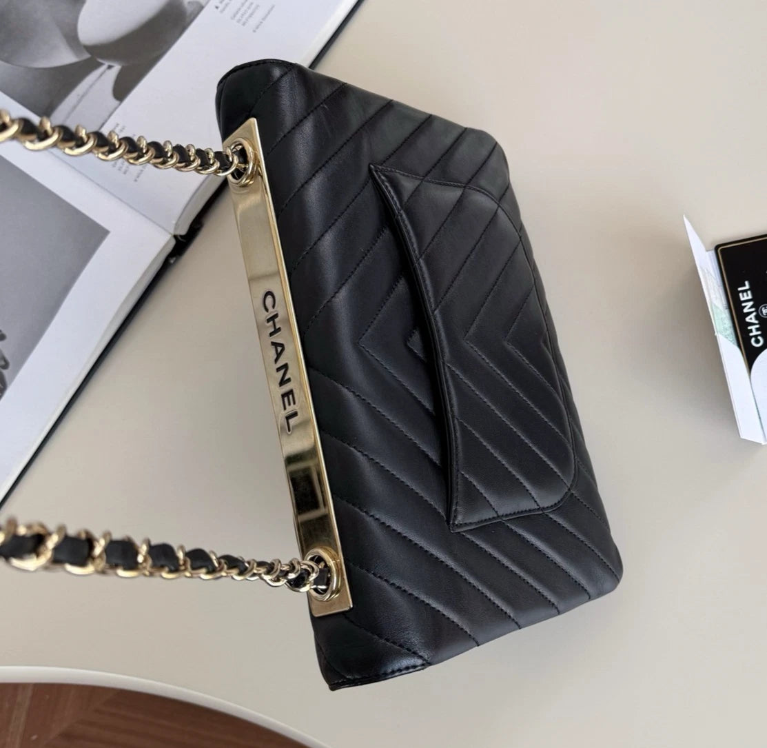 Chanel Trendy CC Calfskin Chain Shoulder Bag Black Gold Chevron Women Classic