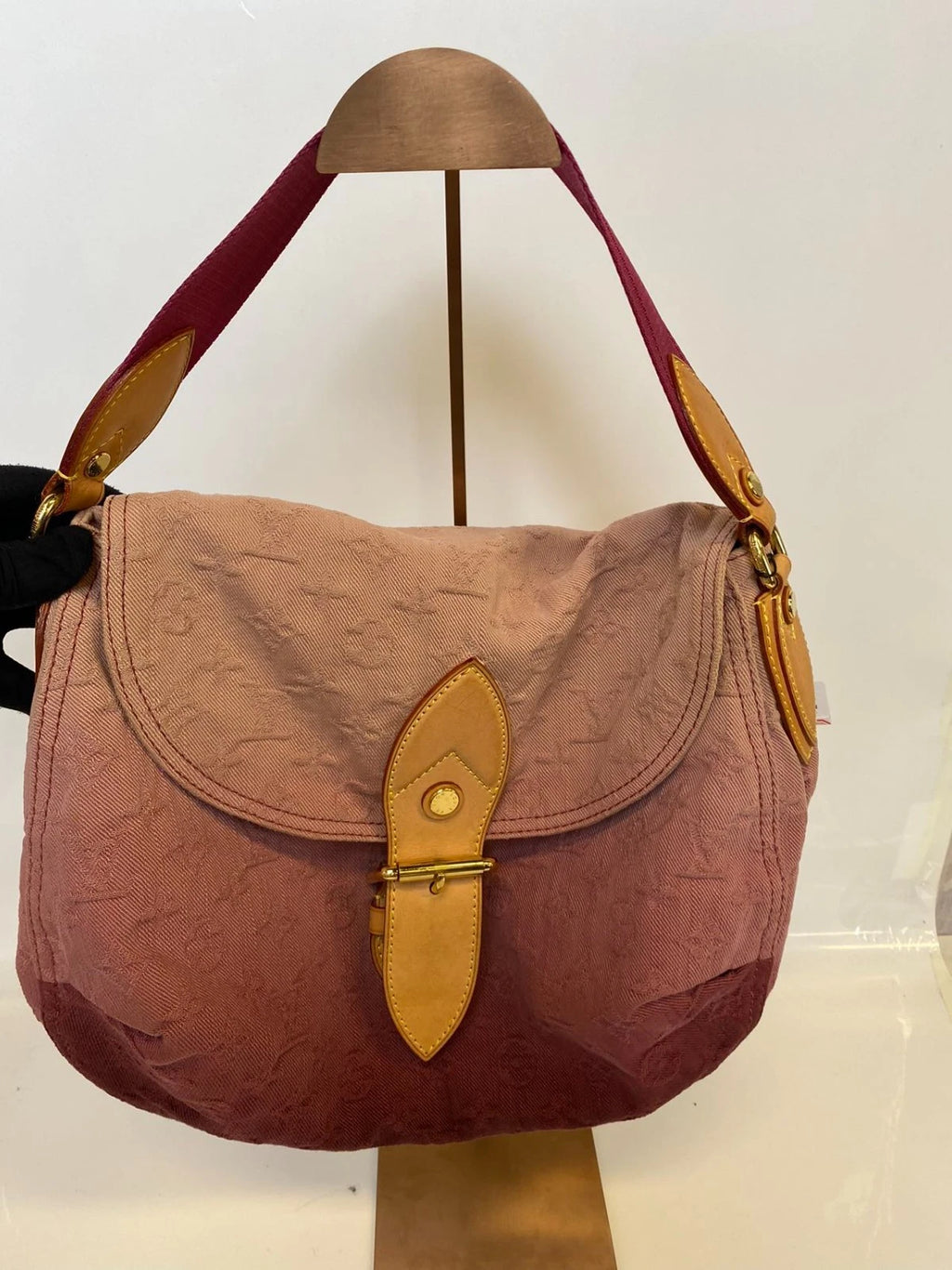 SJ0001 Louis Vuitton Onatah GM Monogram Denim Gradient