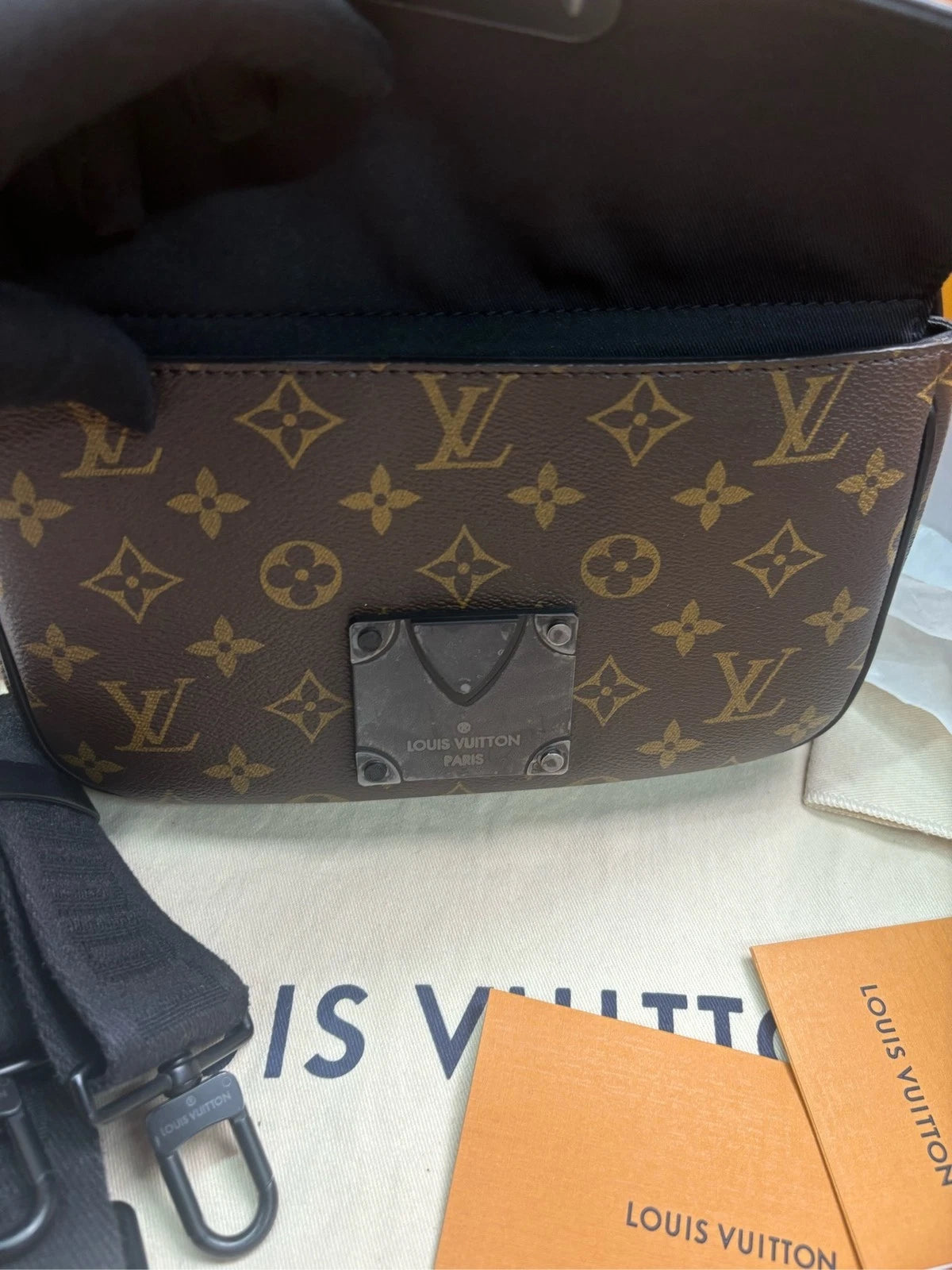 Louis Vuitton Brown Canvas S-Lock Messenger Shoulder Crossbody