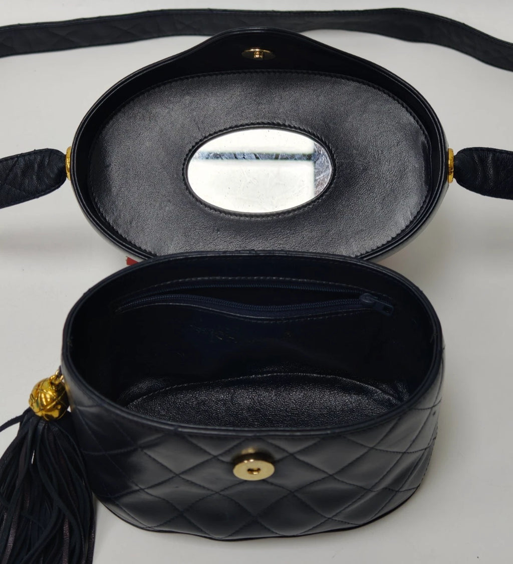 Chanel Diamond Vintage Tassel Vanity Case Shoulder Bag Crossbody Black Women