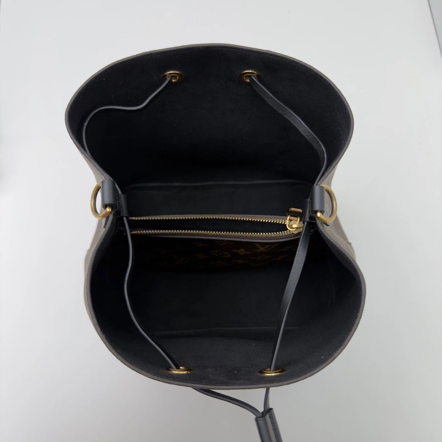 Louis Vuitton NeoNoe Bucket Monogram Shoulder Bag Crossbody Brown Gold Women