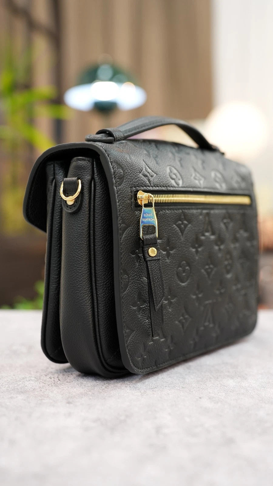 Louis Vuitton M41487 Monogram Empreinte Crossbody Excellent