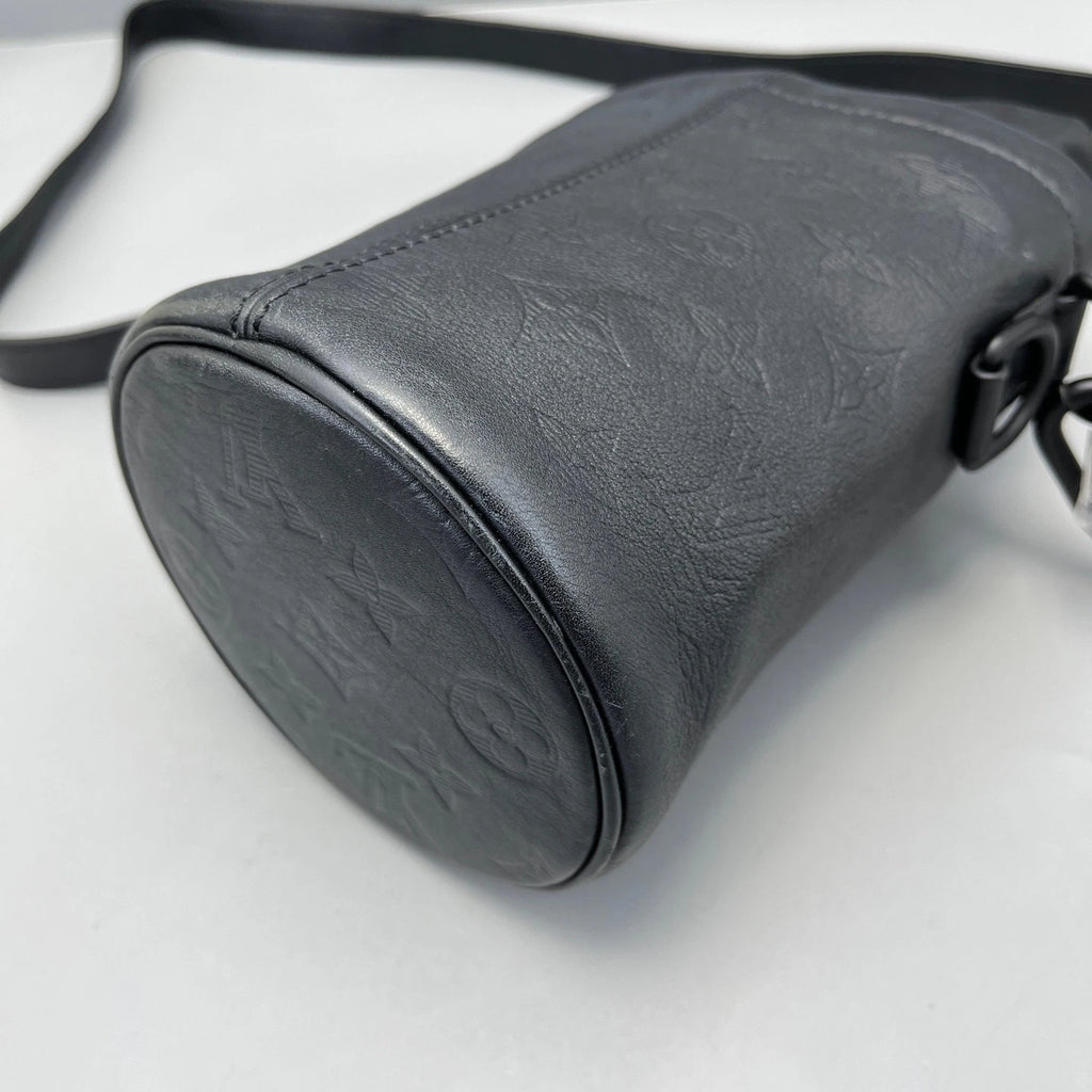Louis Vuitton Black Leather Drawstring Bucket Bag For Women