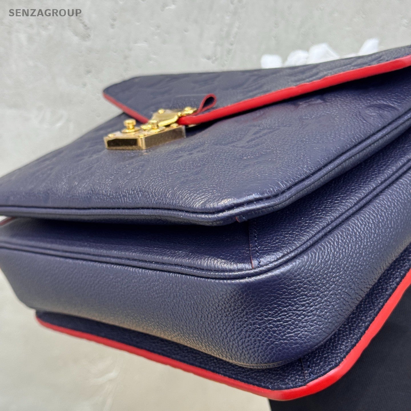 Louis Vuitton Pochette Métis Monogram Empreinte Shoulder Handbag Navy