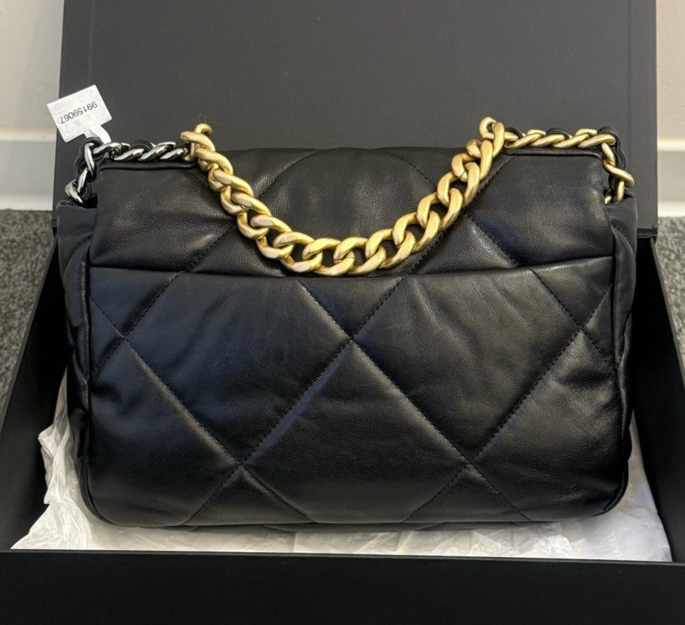 Chanel 19Bag Diamond Chain Shoulder Bag Crossbody Black Gold Women Classic