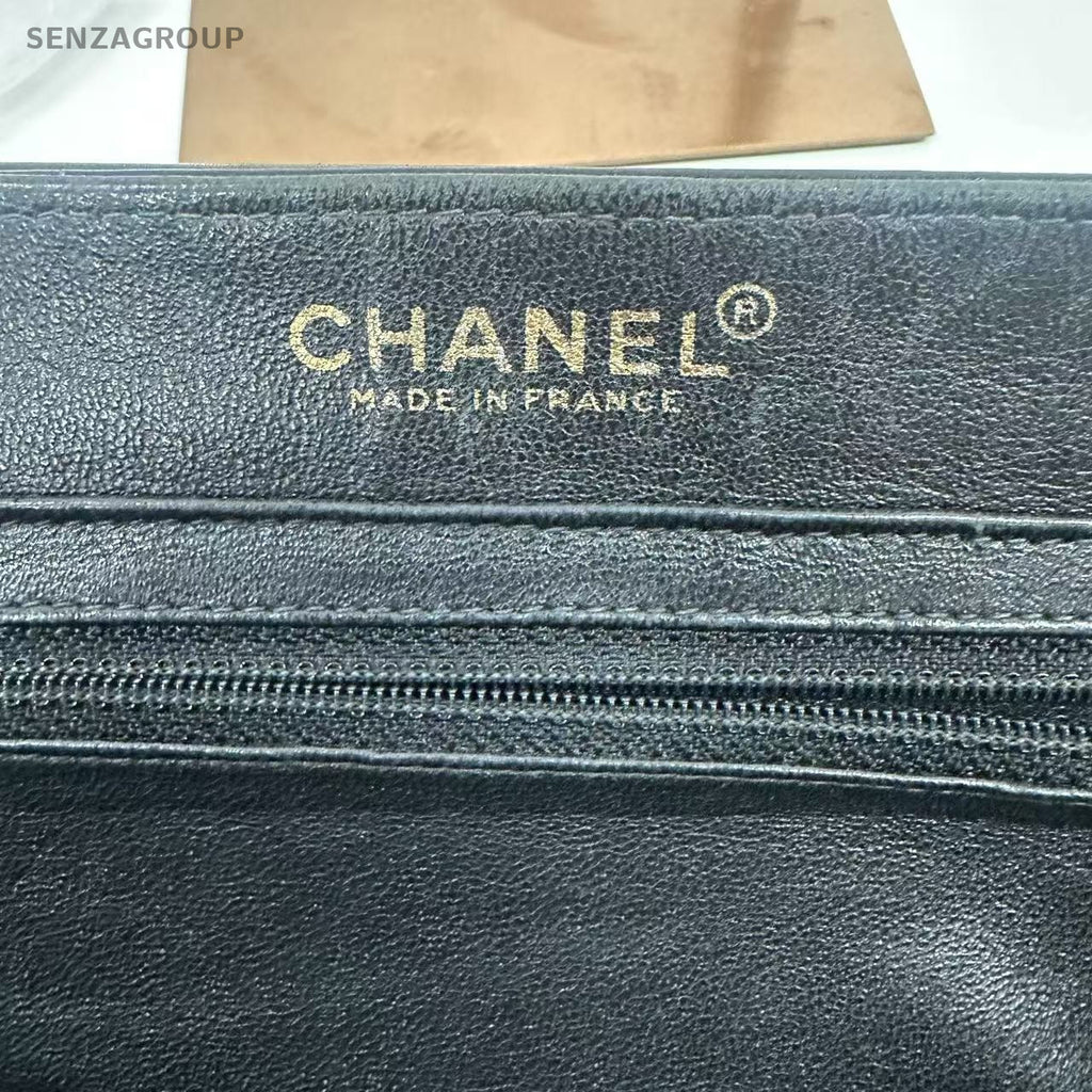 CHANEL Black gold 2.55 Leather Shoulder bag tote