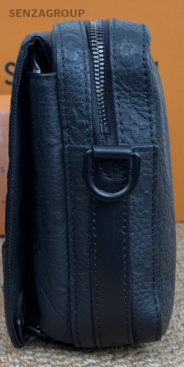 Louis Vuitton Msteamer Shoulder Bag Black Unisex Adults Classic