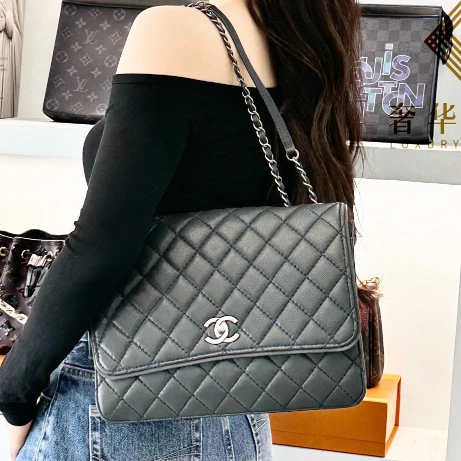 Chanel Diamond GM Calfskin Chain Shoulder Crossbody Olive Green Silver Women