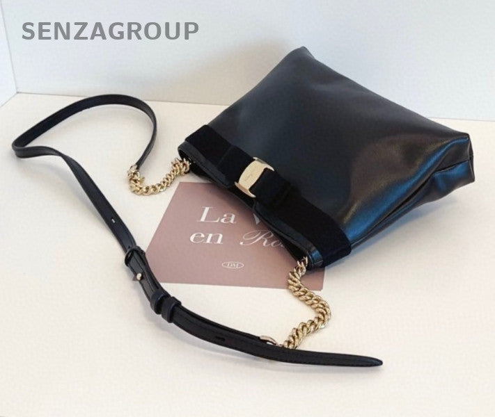 Ferragamo Leather Hobo Bag 2ways Shoulder Crossbody Bag Women Black