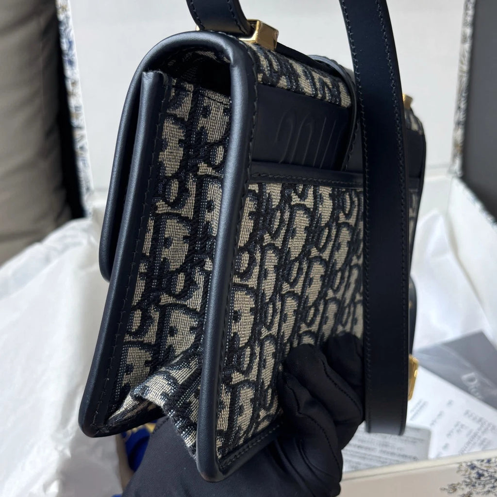 Excellent Christian Dior 30Montaigne PM Blue Oblique Canvas Shoulder Bag GHW