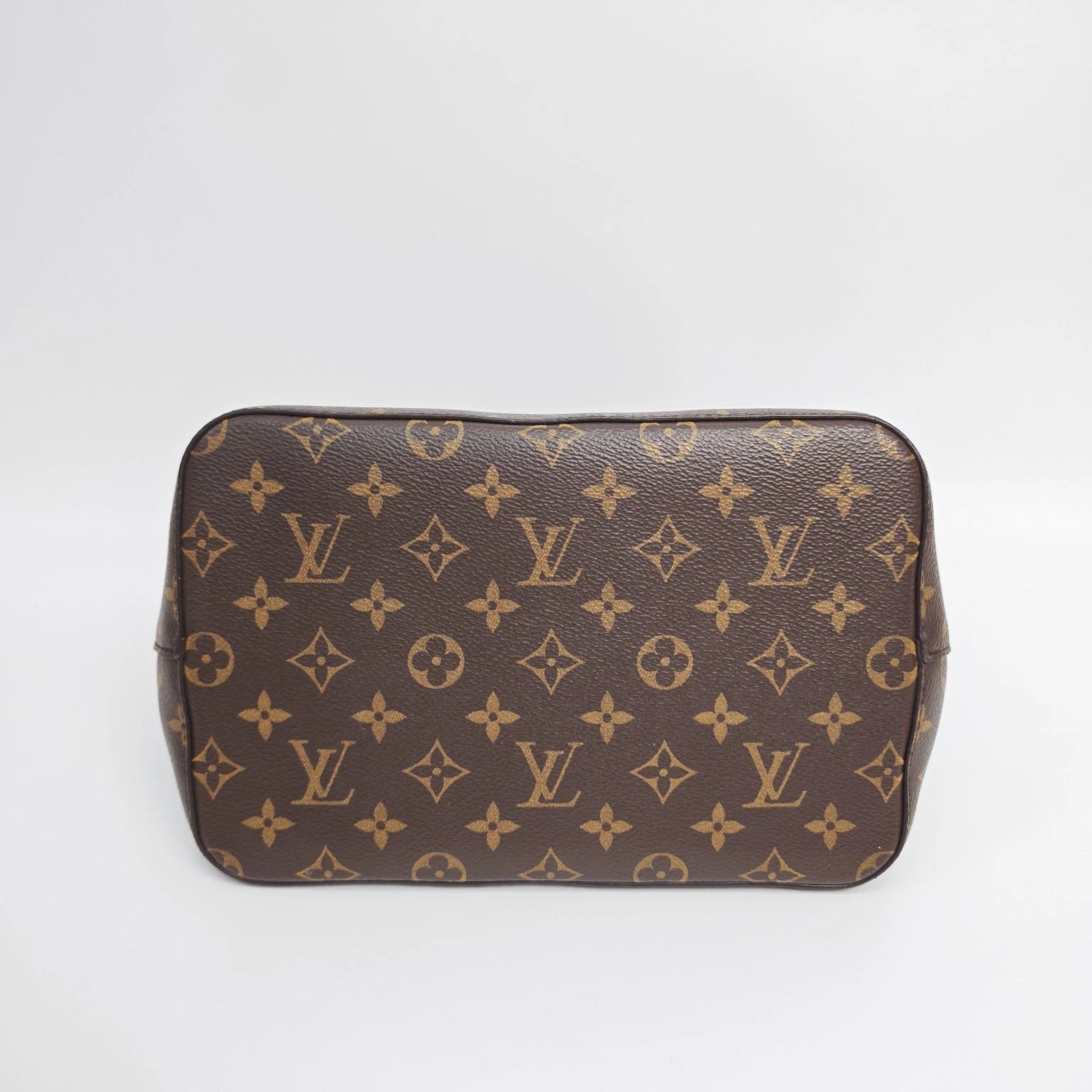 Louis Vuitton NeoNoe Monogram Brown Canvas Medium Bucket Bag For Women