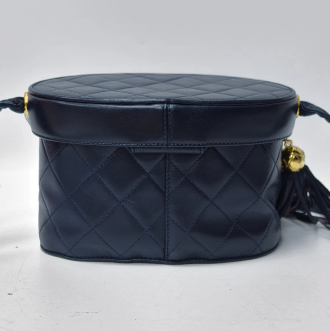 Chanel Diamond Vintage Tassel Vanity Case Shoulder Bag Crossbody Black Women