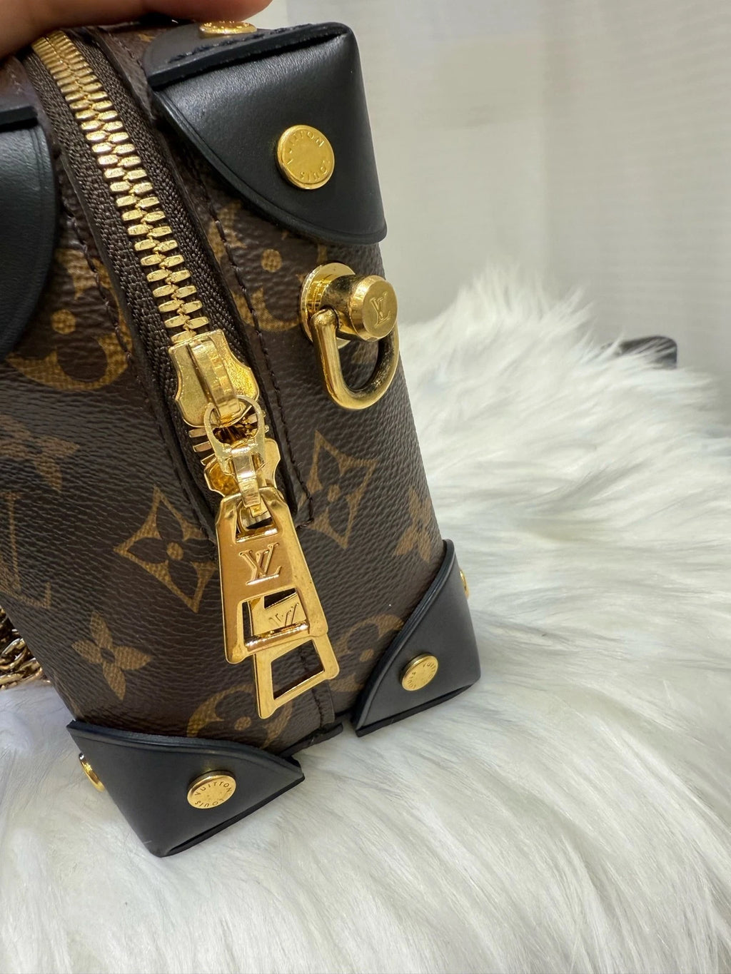 Louis Vuitton Women's Octagonal Chip Version Bag With Invoice