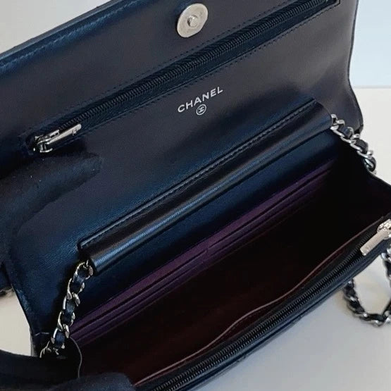 Chanel Woc Lambskin Chain Shoulder Crossbody Bag Black Excellent