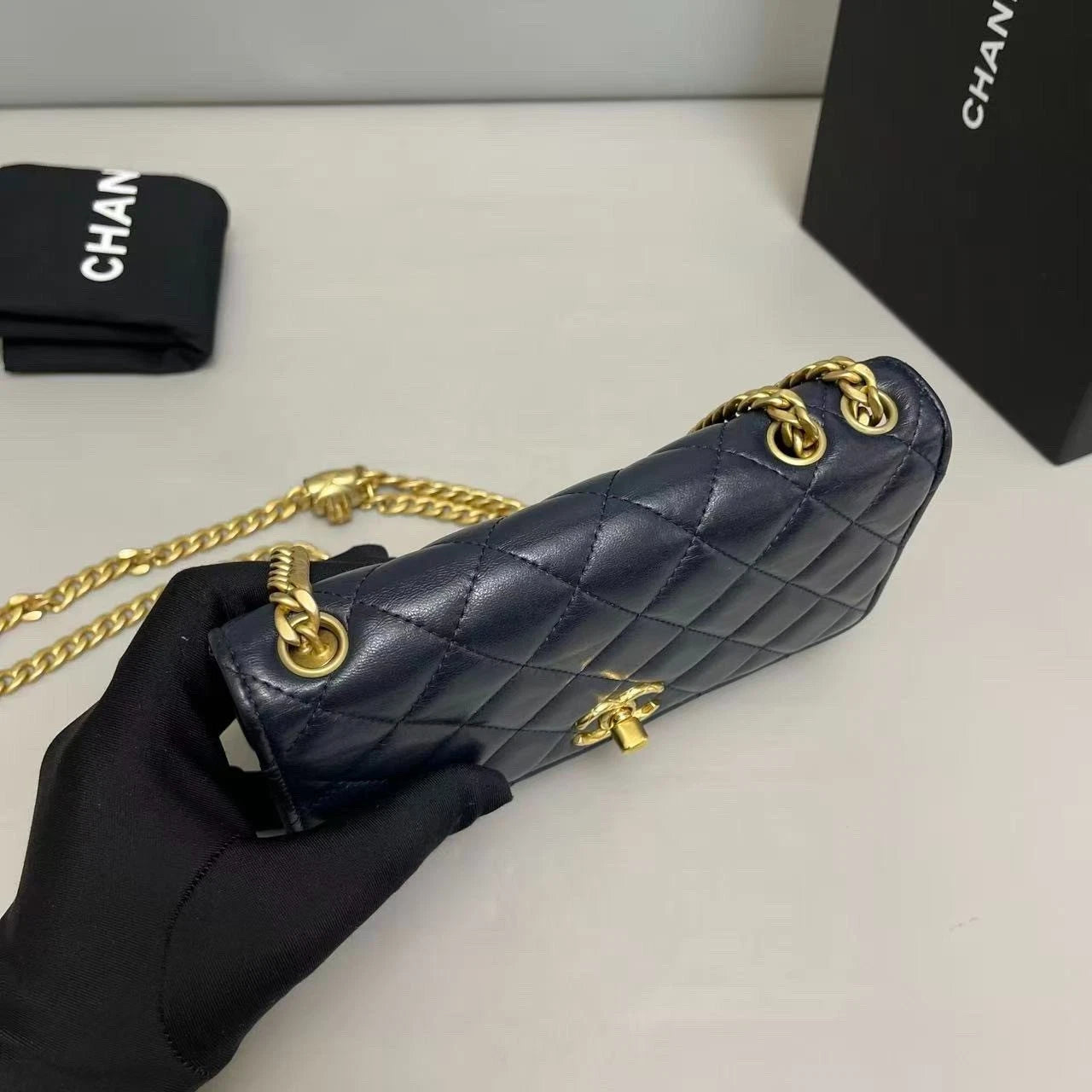 Chanel Woc Calfskin Diamond Shoulder Bag Crossbody Bag Black Women Classic