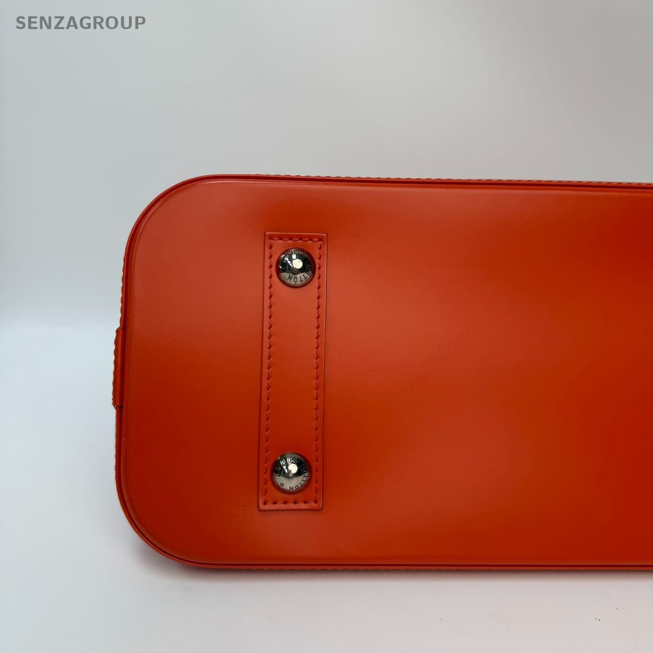 SJ0001 lv alma pm epi leather