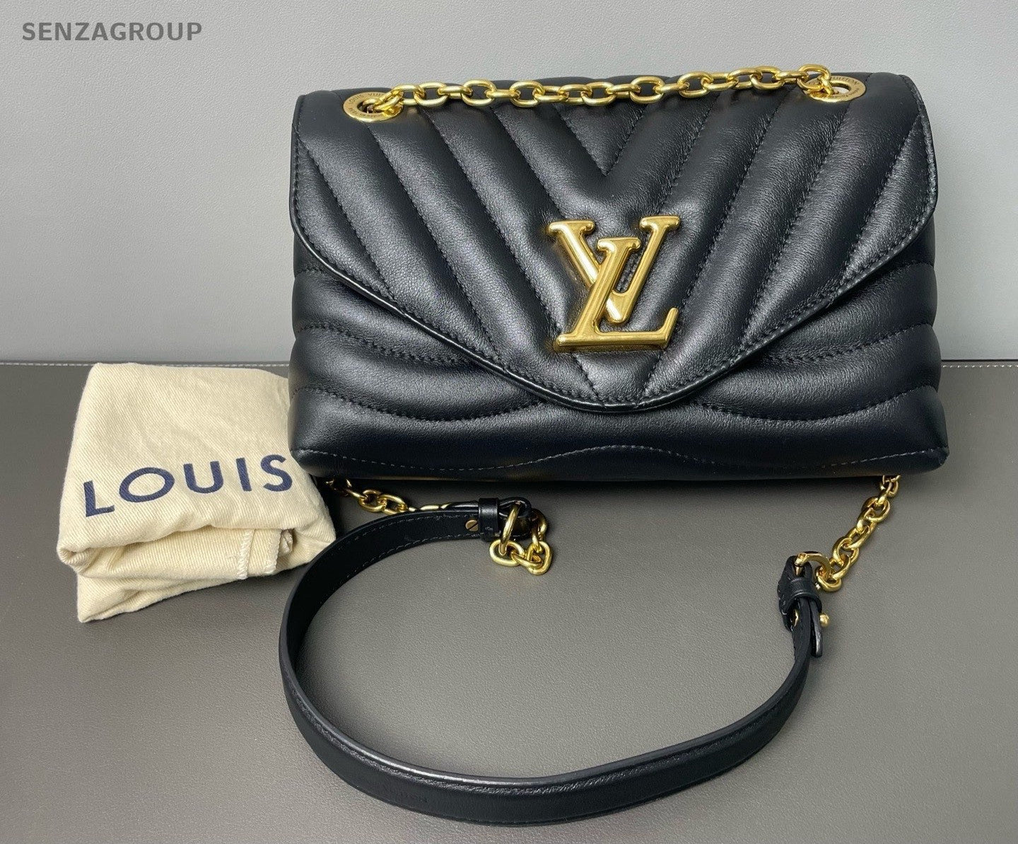 Louis Vuitton New Wave Clafskin Chain Shoulder bag Black Gold Women