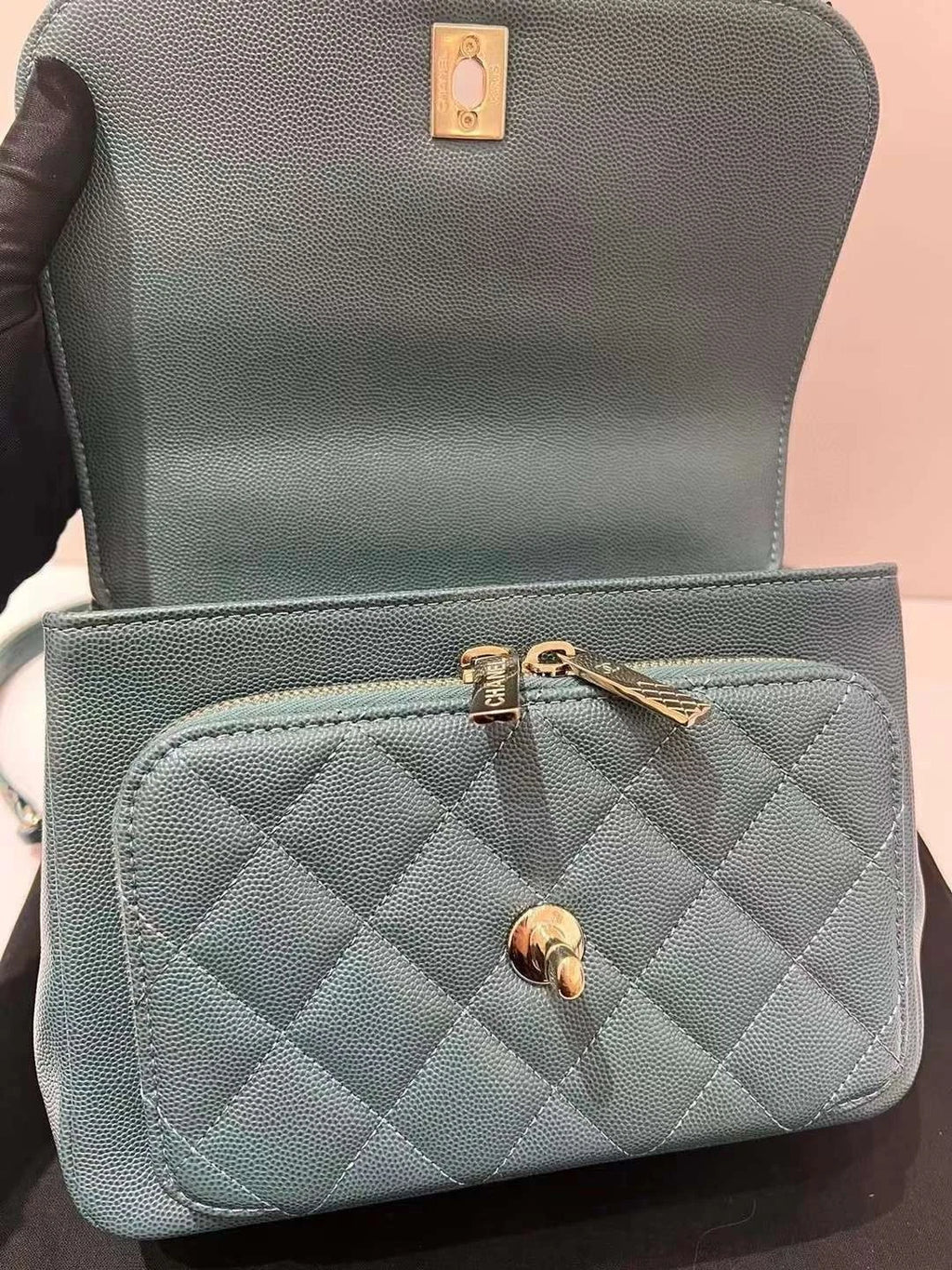 CHANEL Limited Green Patchwork Crossbody Bag For Women