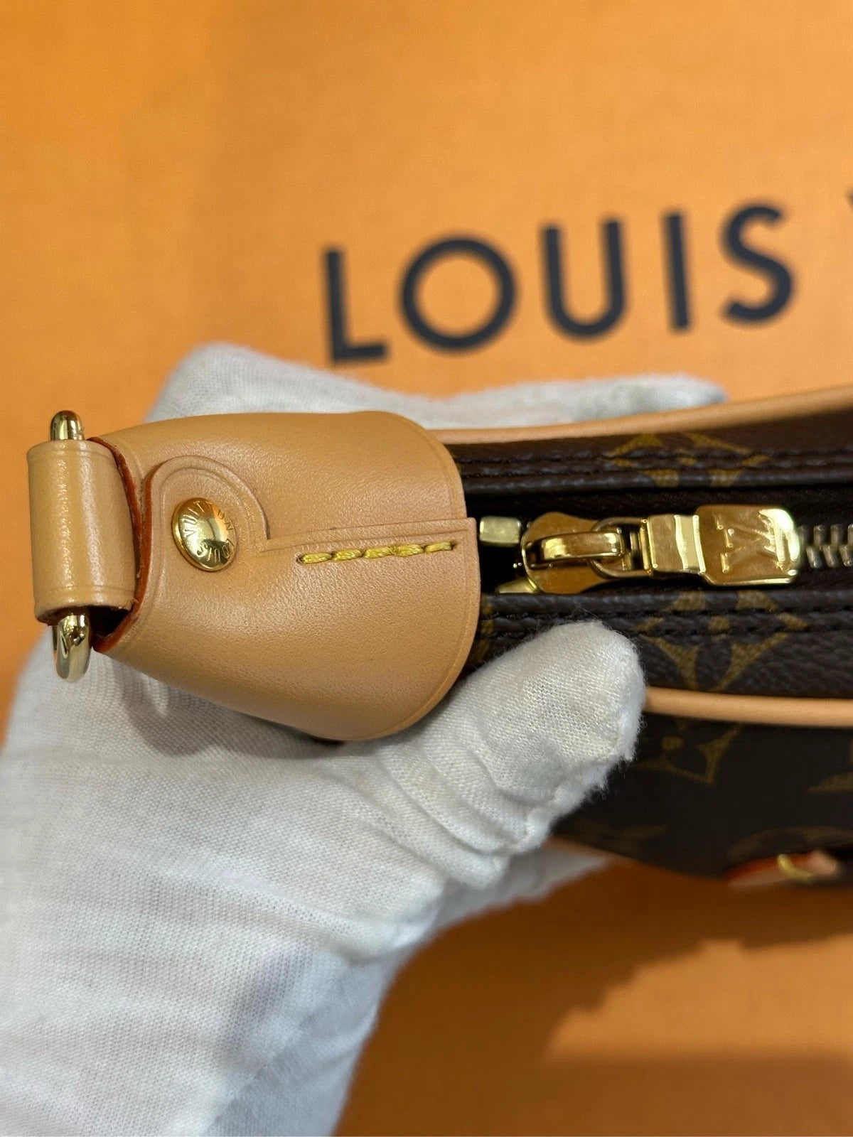 Louis Vuitton Loop Monogram Canvas Shoulder Bag Excellent