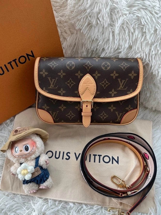 Louis Vuitton Diane Monogram Canvas Shoulder Bag Excellent