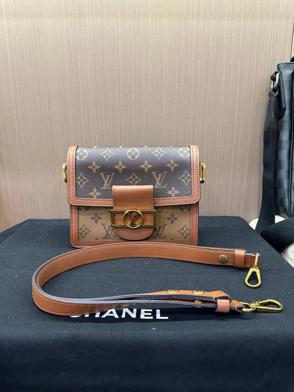 Louis Vuitton Dauphine Small Shoulder Crossbody Bag For Women