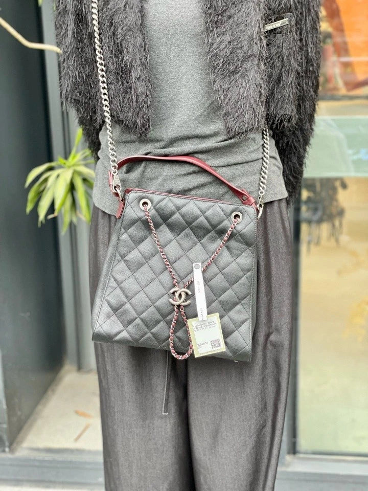 CHANEL Black Bucket Handbag Crossbody Bag For Women